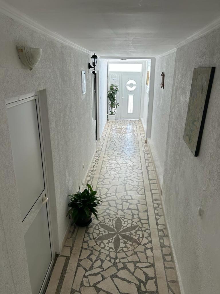 Apartments Doda Ulcinj Ngoại thất bức ảnh
